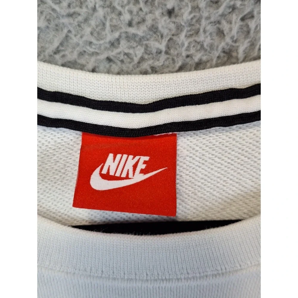 Nike Sportswear T Shirt Mens XL White Script Logo Cotton Herren Modern Crew Neck